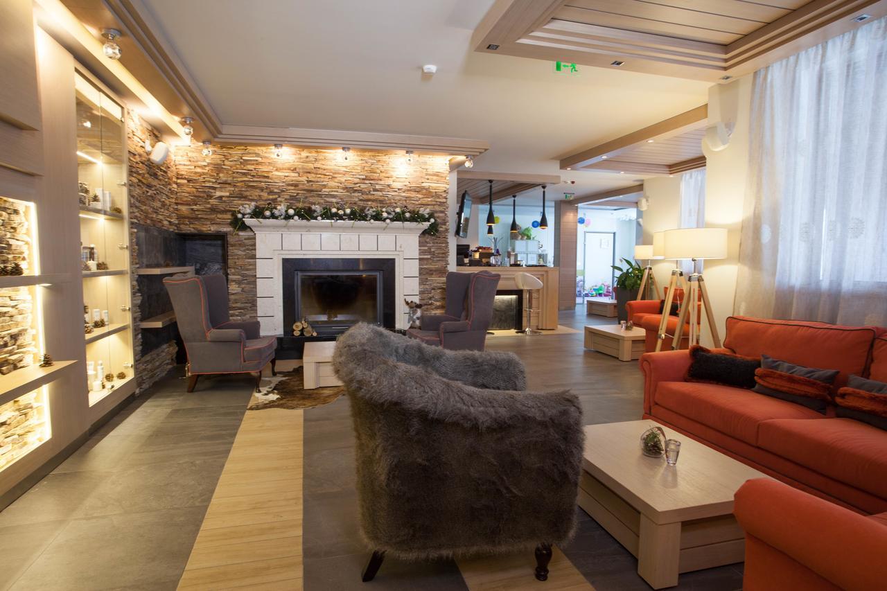 Amira Boutique Hotel Bansko Buitenkant foto The lobby of the hotel